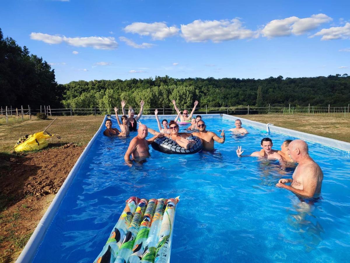 Gite Equestre Domaine Des Crins - Monpazier Capdrot Bagian luar foto